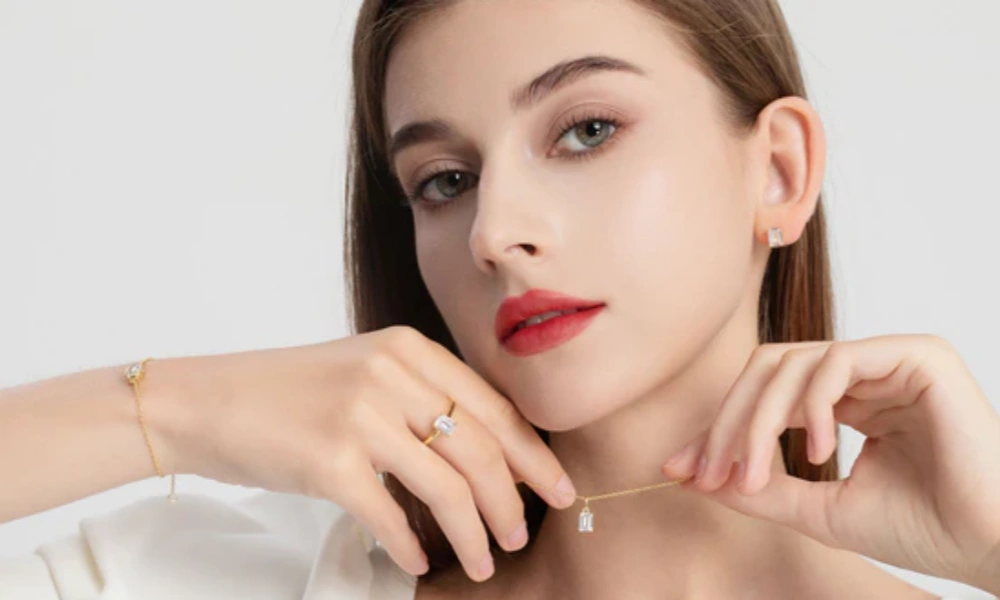 How To Choose And Care For Luxury Jewelry